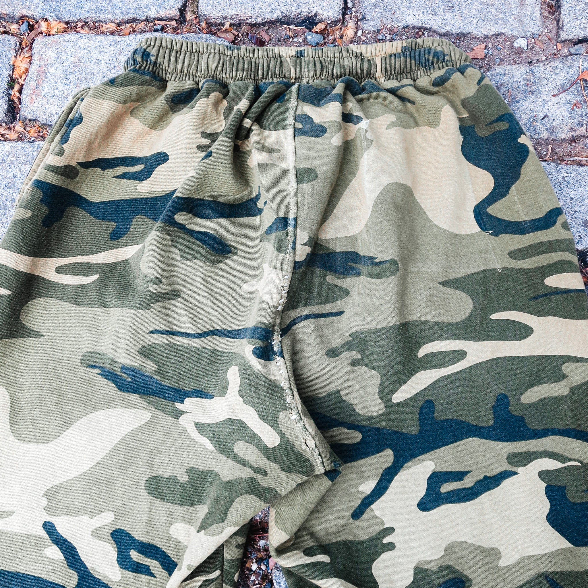 6 . Camo 1971