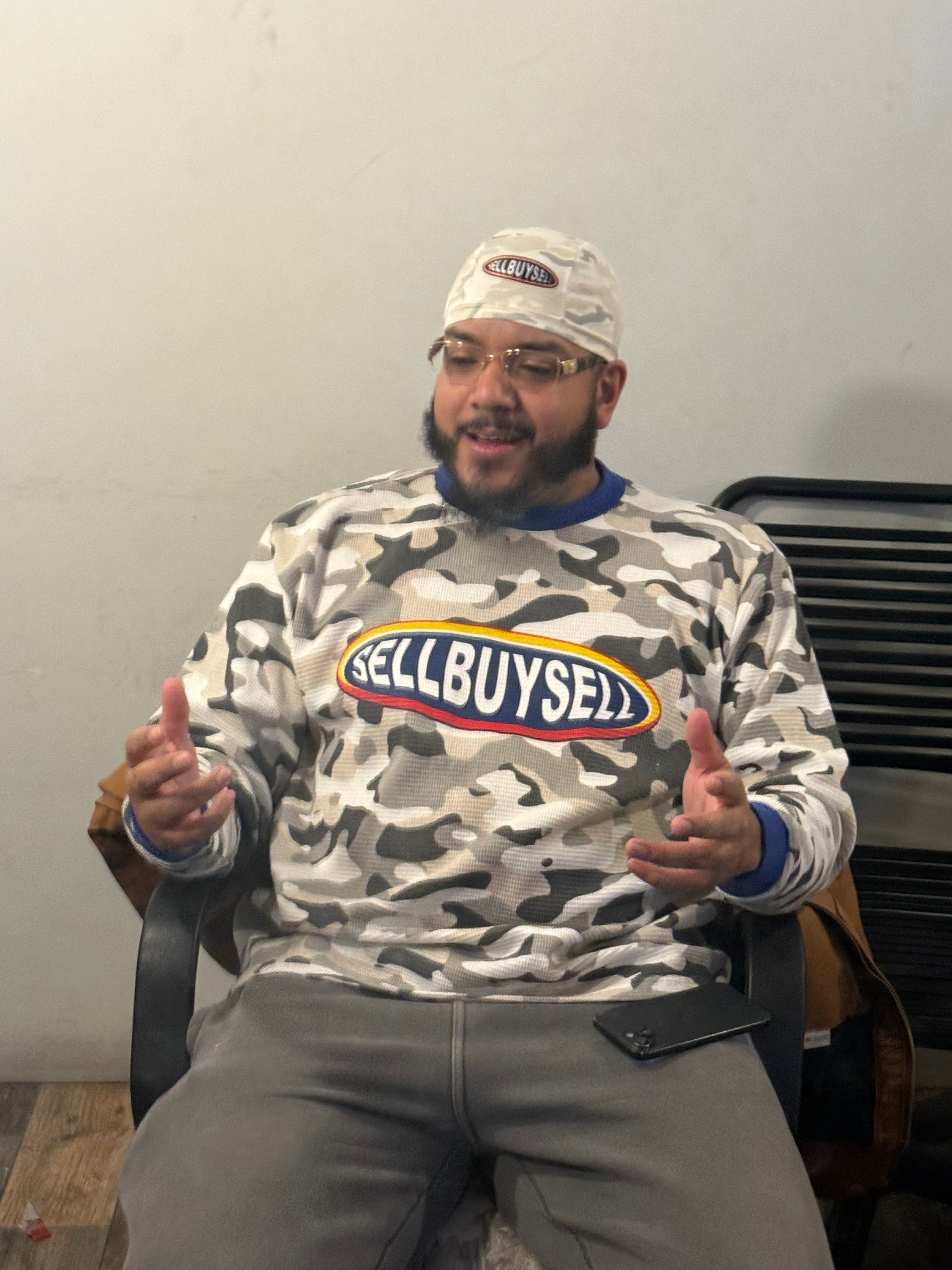 3 ."SELLBUYSELL" LOGO CAMOUFLAGE THERMAL 2.0